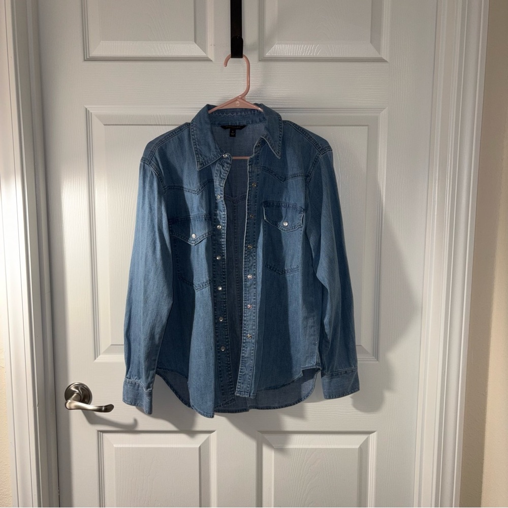 Banana Republic Button Up Top